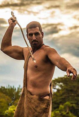 原始生活21天Naked and Afraid: Savage（2018）美国 / 纪录片 / 情色 / 冒险 / 2018-09-02(美国)上映 / 片长44分钟面对前所未有的60天生存挑战，裸体和恐惧的生存主义者Laura Zerra和Jeff Zausch，面对着一场惩罚性的菲律宾丛林